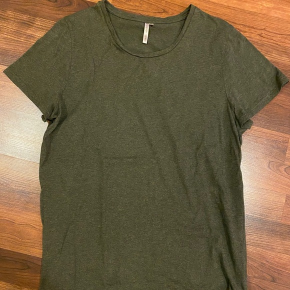 Banana Republic The Signature Tee - Picture 4 of 4